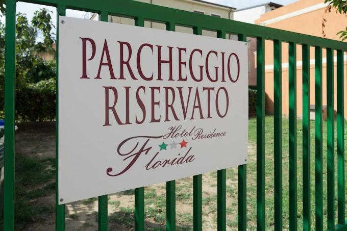 Albergo Florida Capo Rizzuto Esterno foto